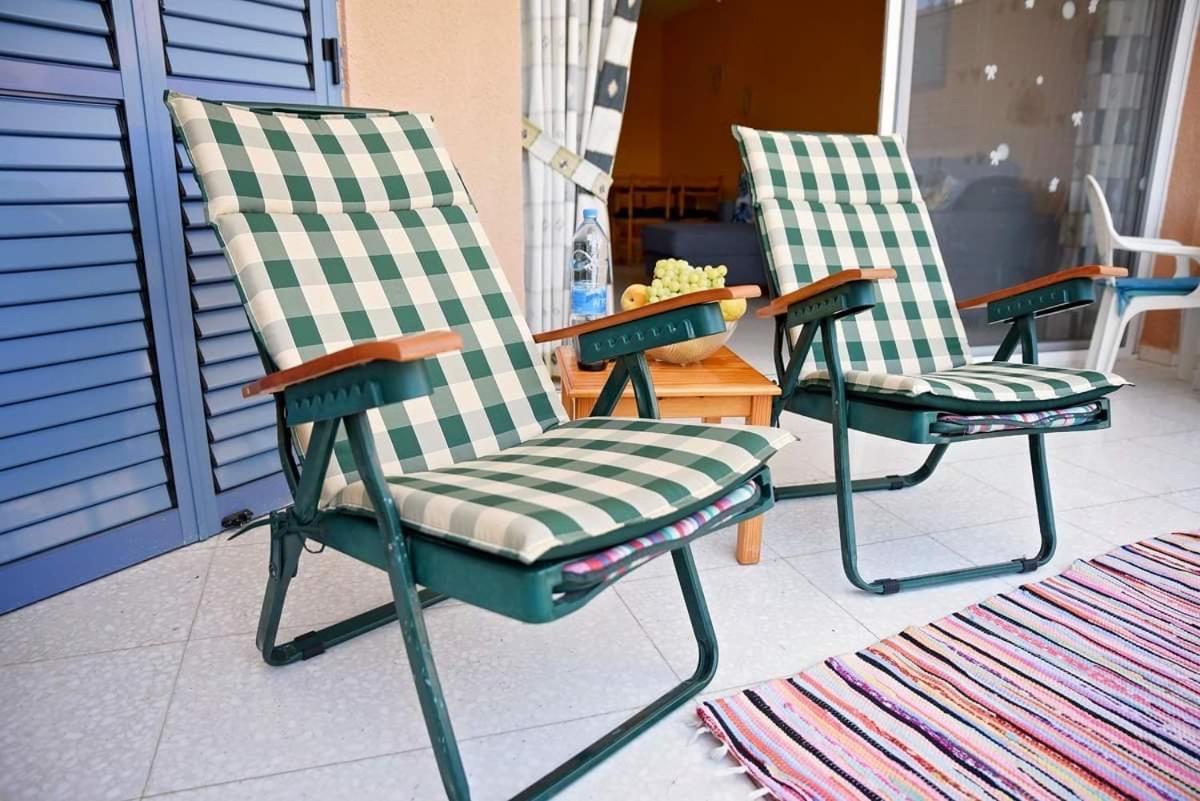 Paradise Gardens With A Large Terrace Paphos Exterior photo